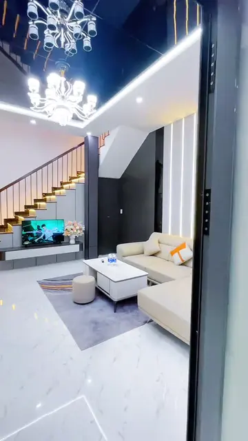 Nội thất sang trọng trần gương — 3